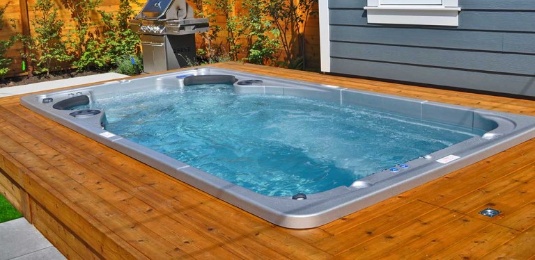 pools and hot tubs for sale